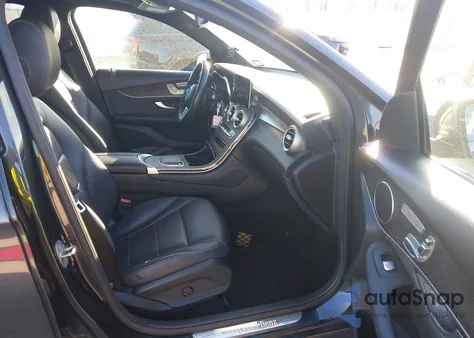 2020 Mercedes-Benz Glc 300 from USA, damaged, VIN WDC0G8DB7LF712023